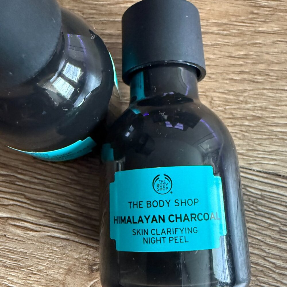 The Body Shop Himalayan Charcoal Skin Clarifying Night Peel